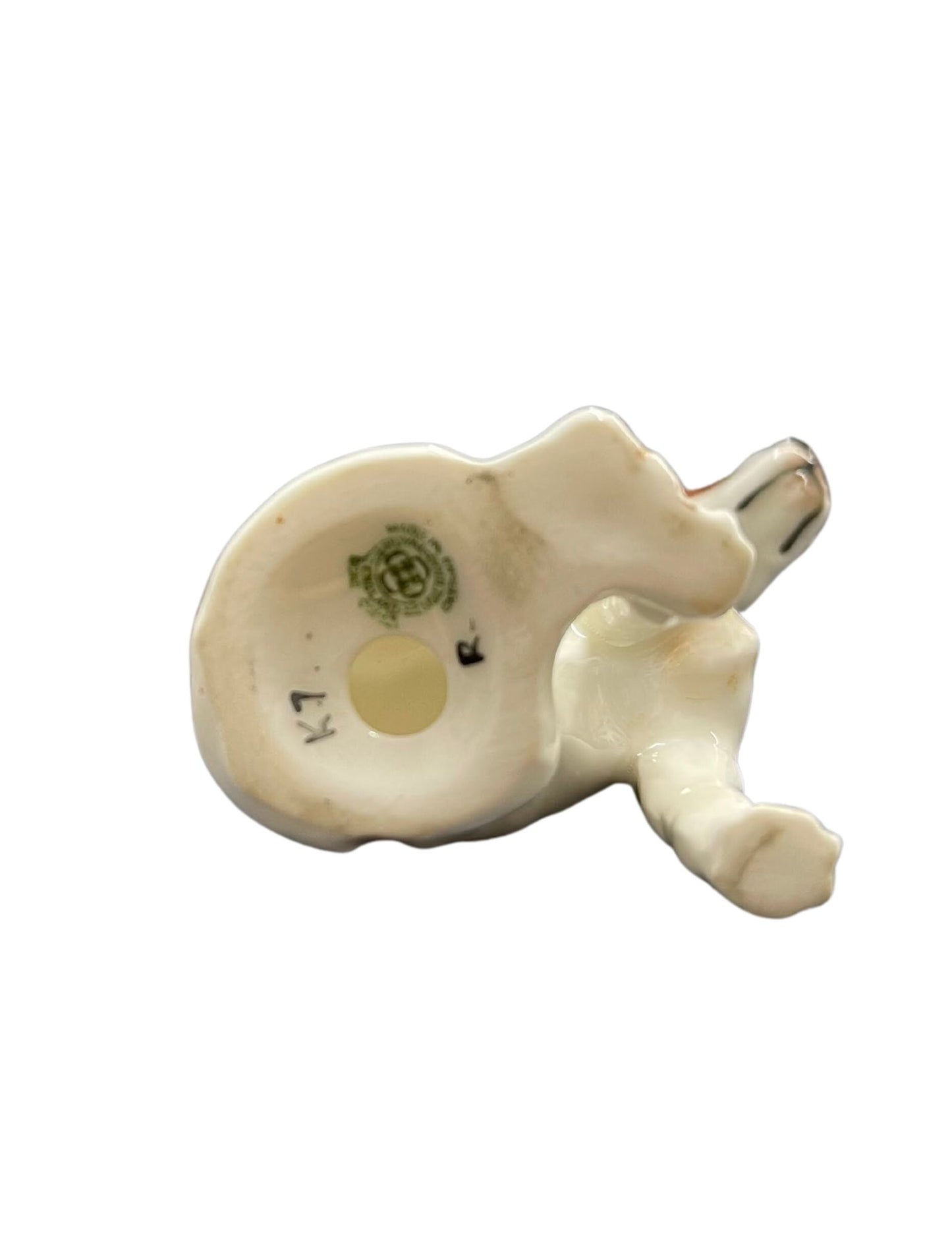 VINTAGE ROYAL DOULTON K7 SITTING AMERICAN FOX HOUND DOG FIGURINE (smooth fox terrier)